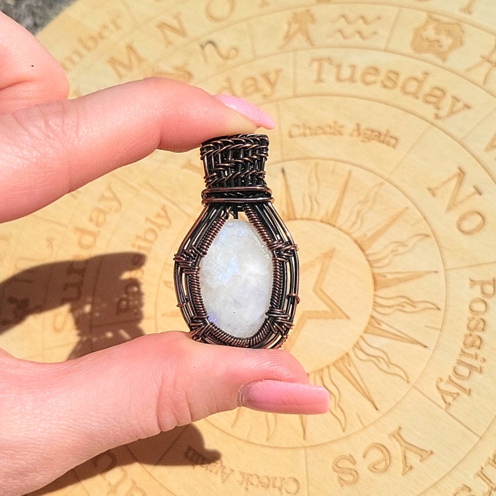 Moonstone Pendant - Picture 4 of 4